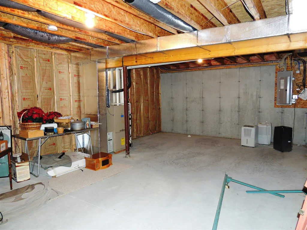 1480 Old North Main Street Laconia NH 03246