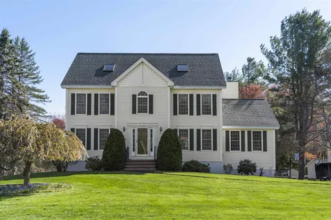 24 Birch Hill Road Salem NH 03079