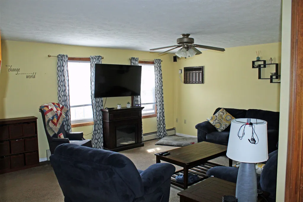 23 N. Curtisville Road Concord NH 03301