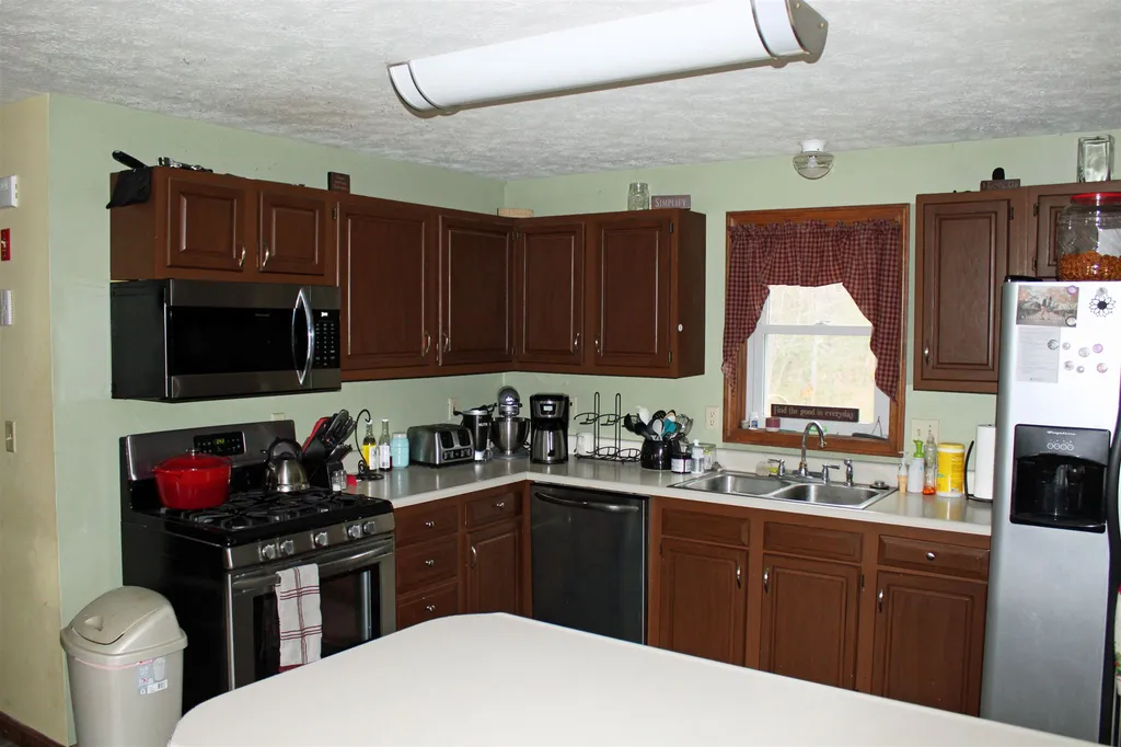 23 N. Curtisville Road Concord NH 03301