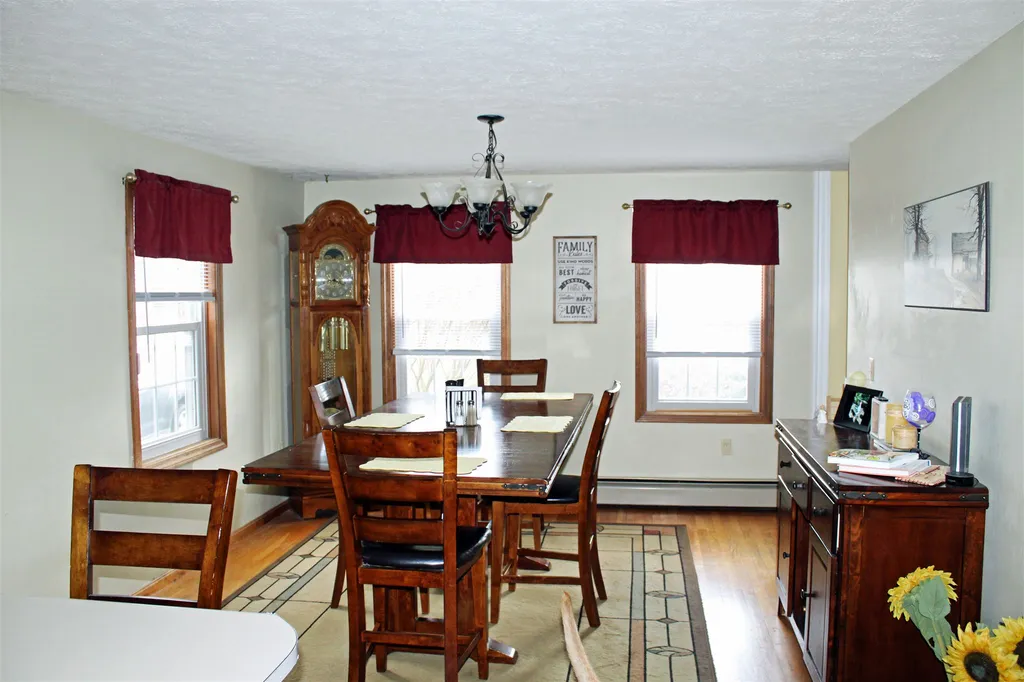 23 N. Curtisville Road Concord NH 03301