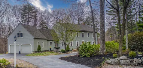 47 Oriole Drive Bedford NH 03110