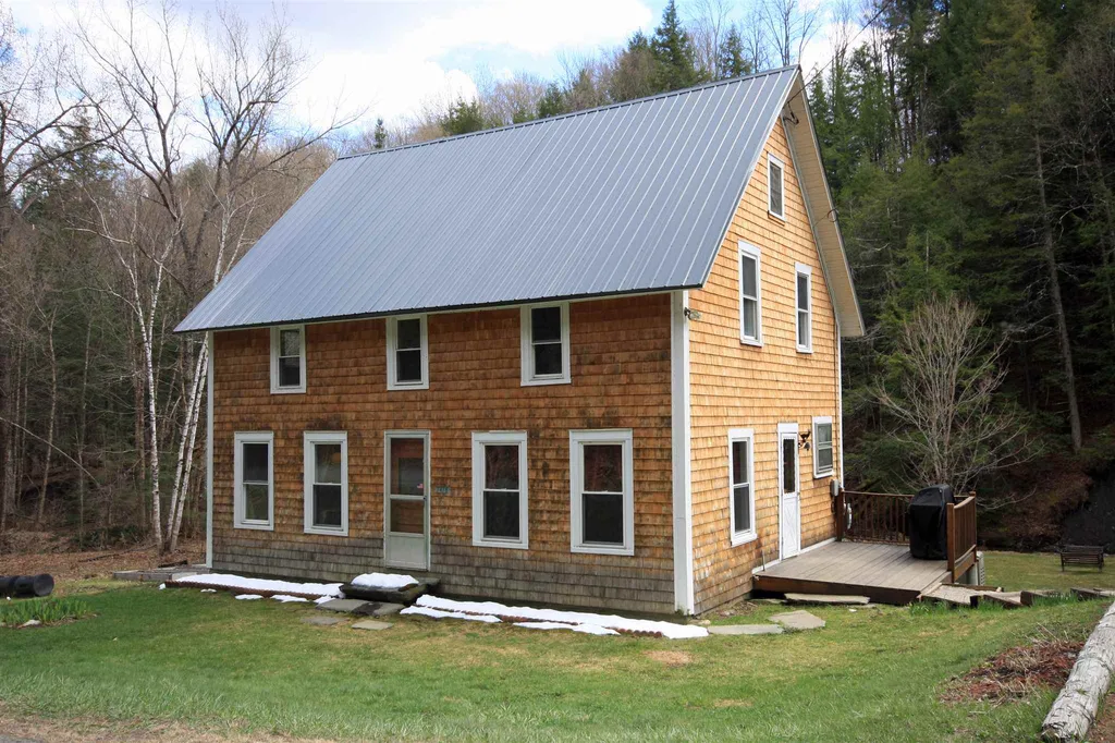 7478 Pomfret Road Pomfret VT 05053