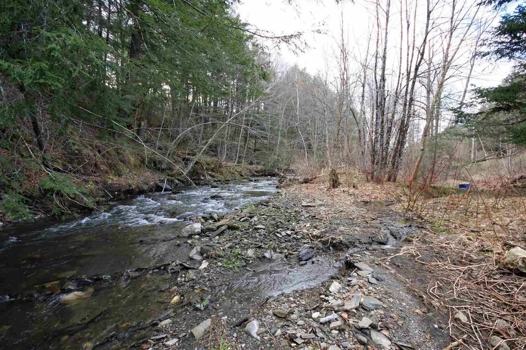 7478 Pomfret Road Pomfret VT 05053