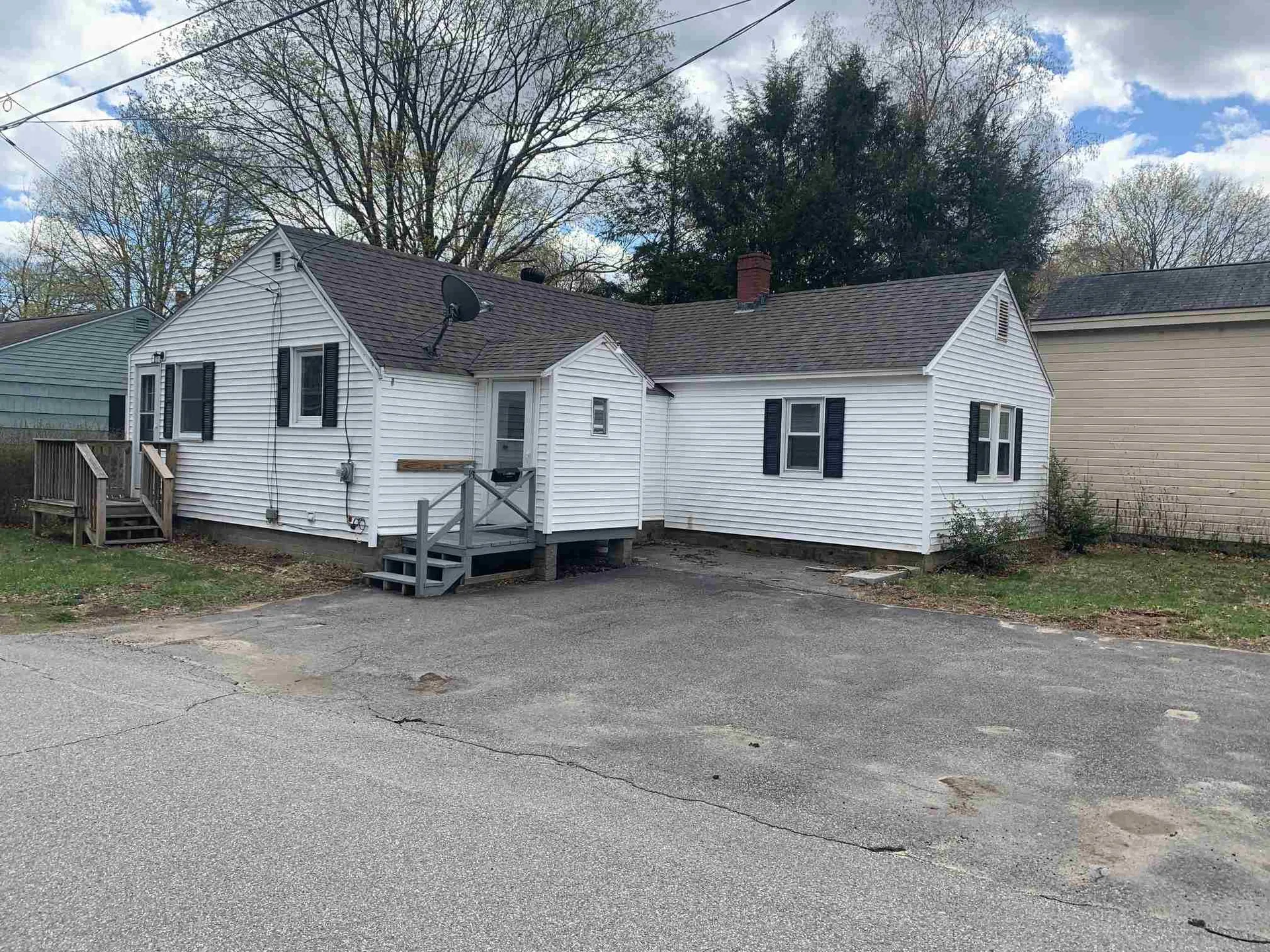 13 Warren Avenue Exeter NH 03833