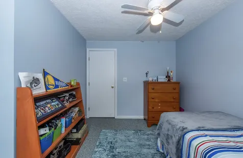 9 Colonial Drive Raymond NH 03077