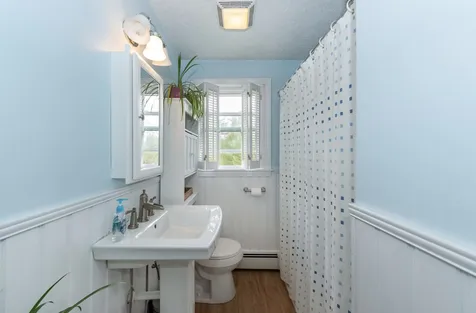 9 Colonial Drive Raymond NH 03077