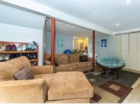 9 Colonial Drive Raymond NH 03077