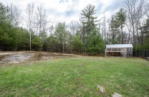 9 Colonial Drive Raymond NH 03077
