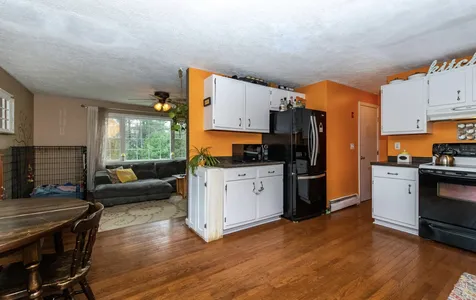 9 Colonial Drive Raymond NH 03077