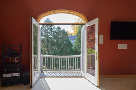 24 Laurel Street Brattleboro VT 05301