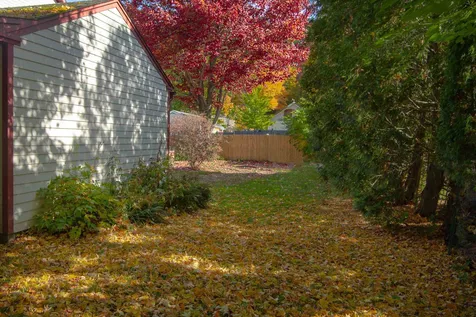 24 Laurel Street Brattleboro VT 05301
