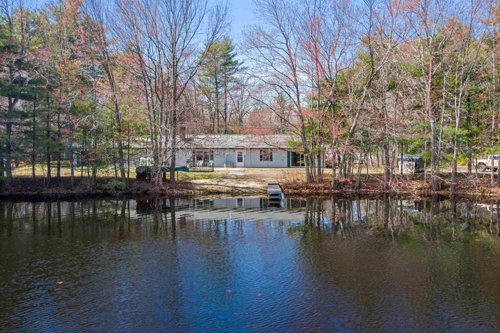 10 Travis Cove Road Kingston NH 03848