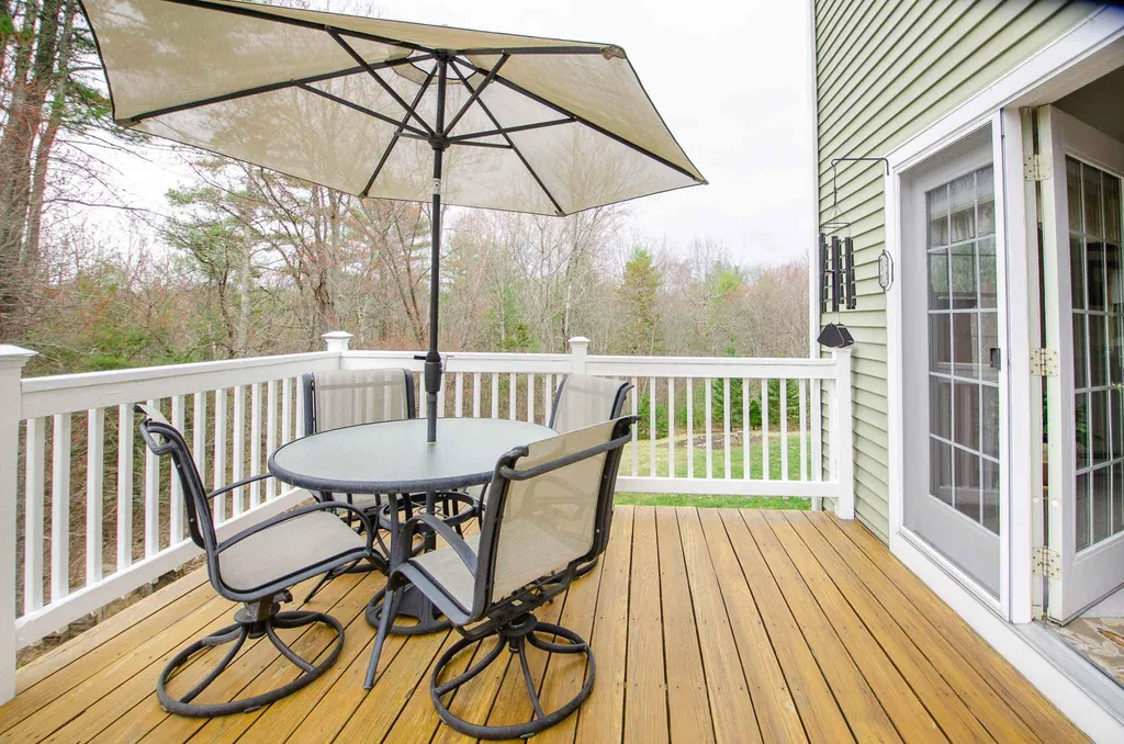 23 Camelot Court Nottingham NH 03290
