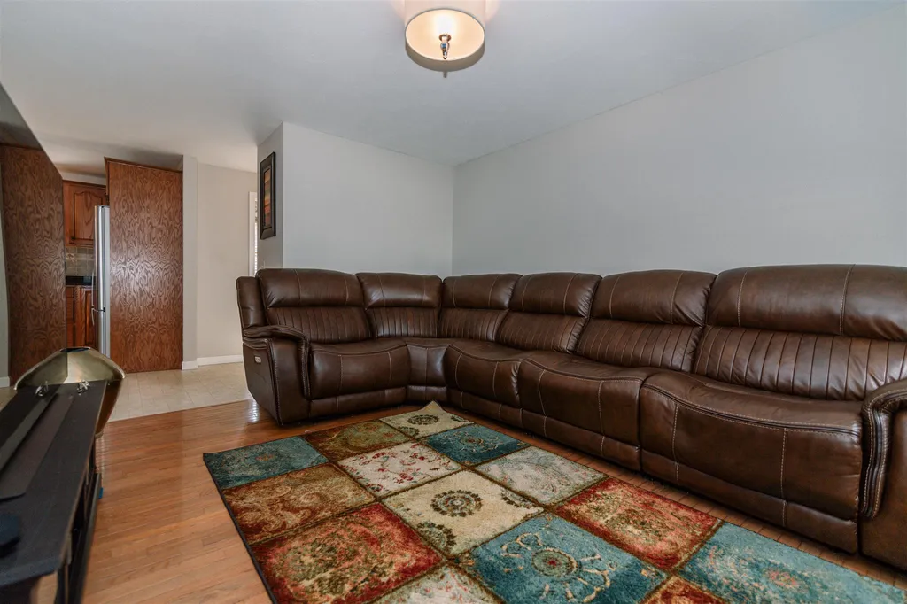 4 Whittemore Place Nashua NH 03064