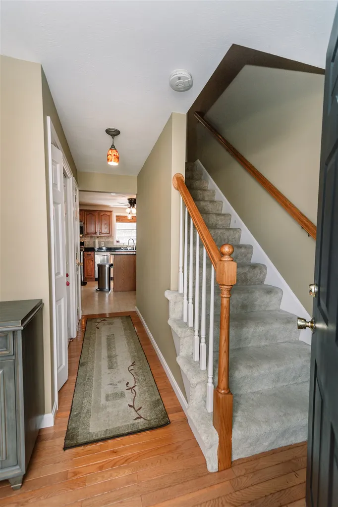 4 Whittemore Place Nashua NH 03064