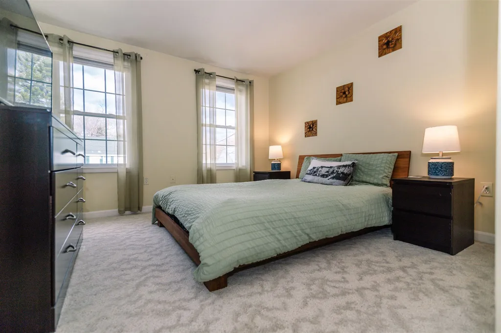 4 Whittemore Place Nashua NH 03064