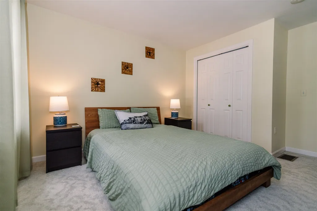 4 Whittemore Place Nashua NH 03064