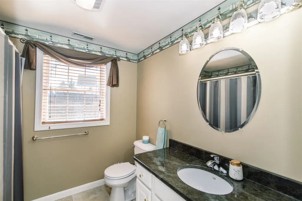 4 Whittemore Place Nashua NH 03064