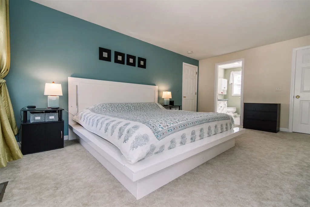 4 Whittemore Place Nashua NH 03064