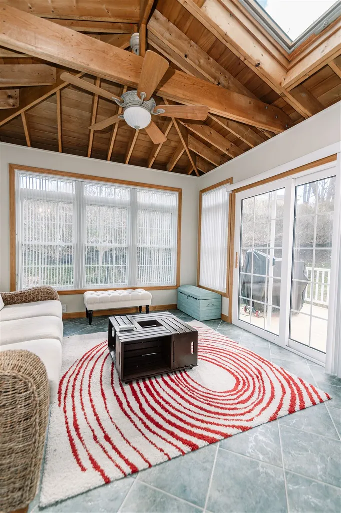 4 Whittemore Place Nashua NH 03064