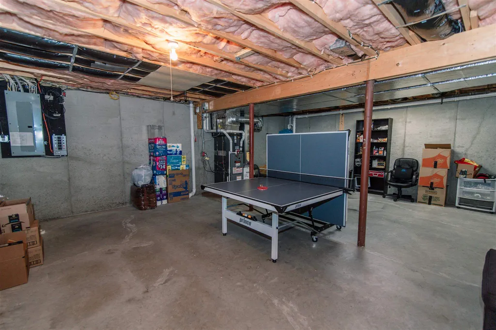 4 Whittemore Place Nashua NH 03064