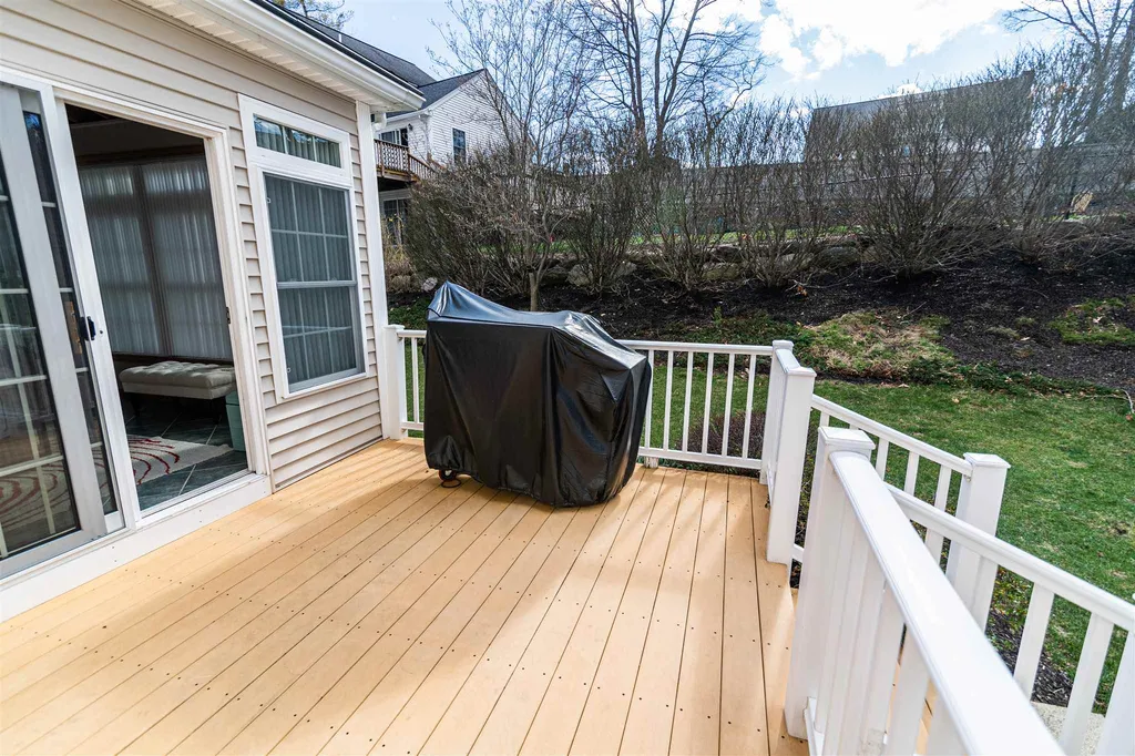 4 Whittemore Place Nashua NH 03064