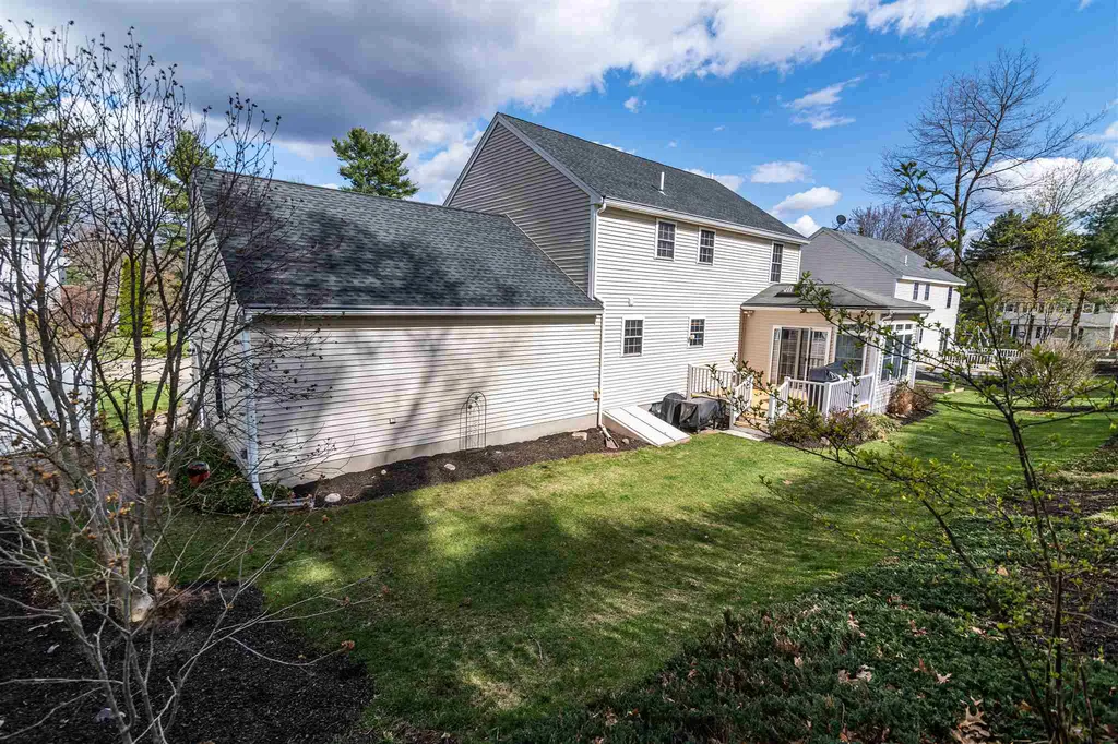 4 Whittemore Place Nashua NH 03064