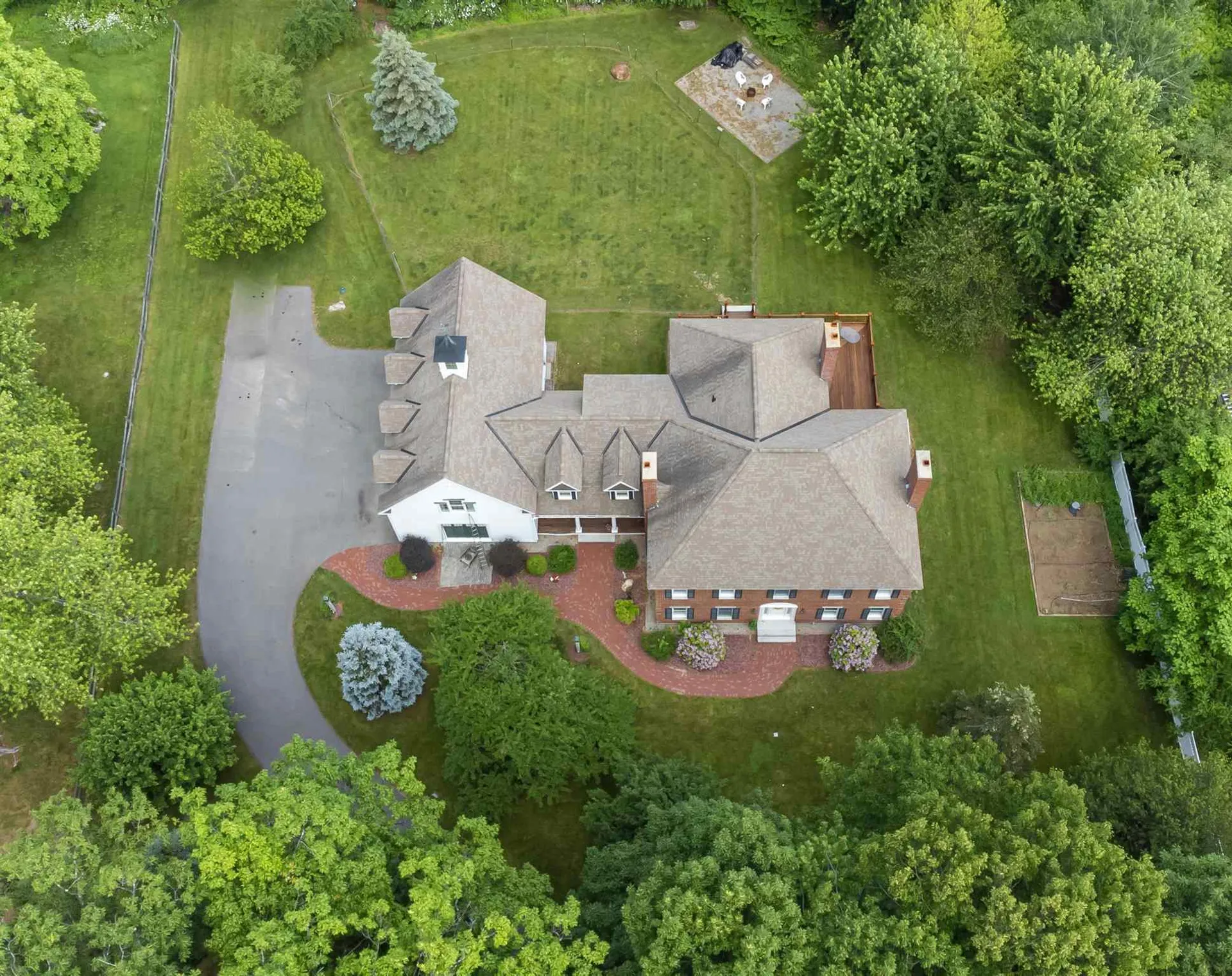 163 Mcallister Road Bedford NH 03110