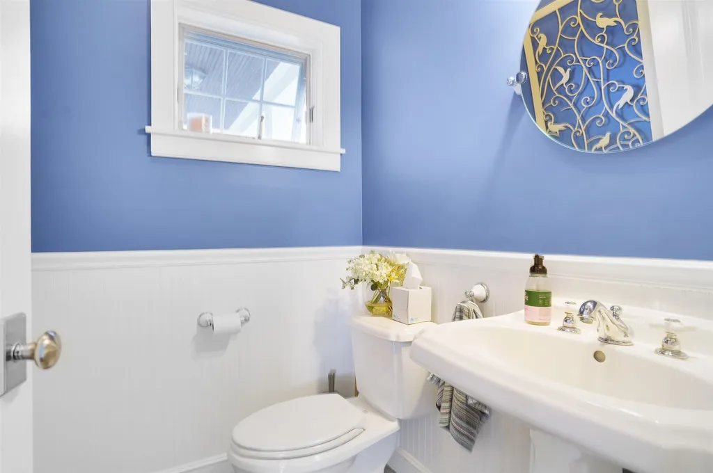 3 Middleton Drive Bedford NH 03110