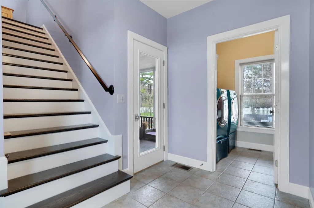 3 Middleton Drive Bedford NH 03110