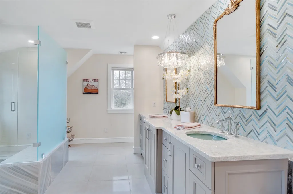 3 Middleton Drive Bedford NH 03110