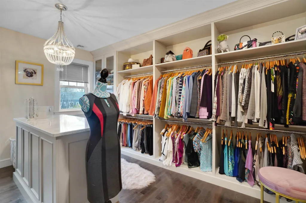 3 Middleton Drive Bedford NH 03110