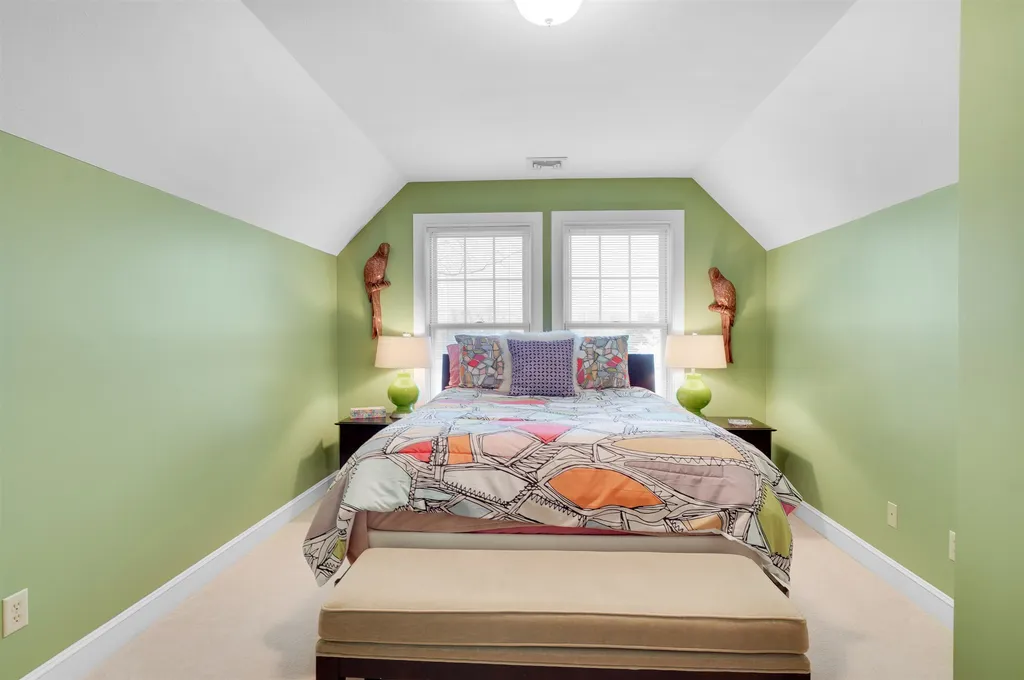 3 Middleton Drive Bedford NH 03110