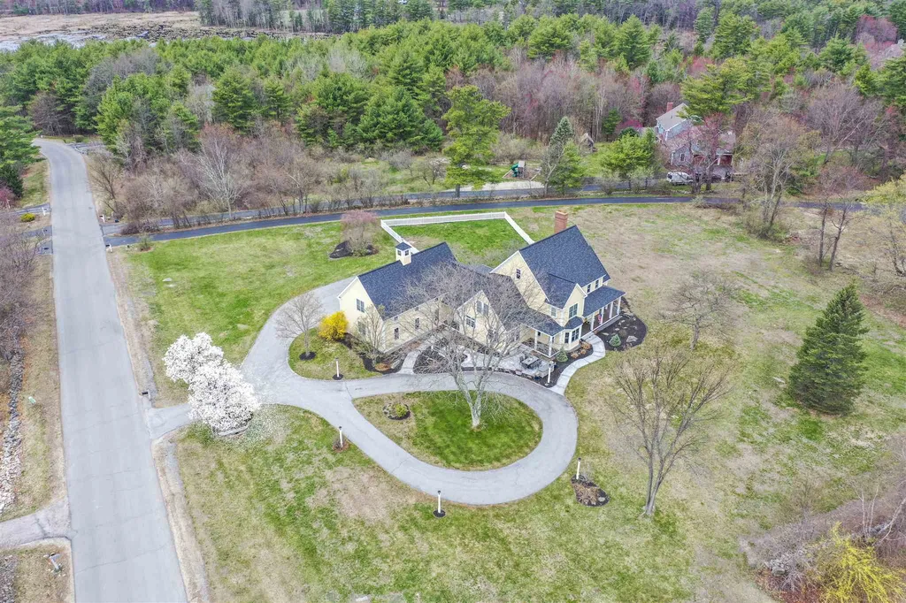 3 Middleton Drive Bedford NH 03110