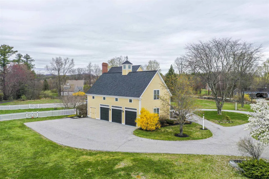 3 Middleton Drive Bedford NH 03110