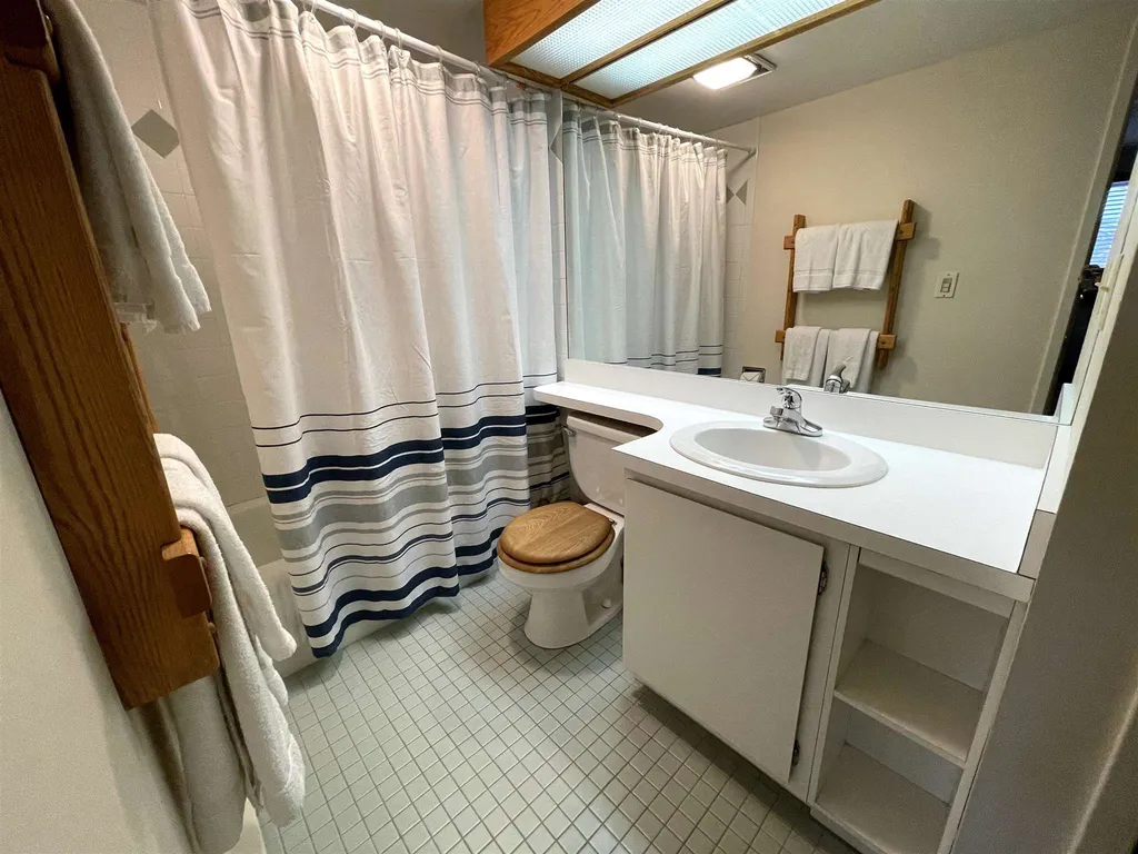 102 Upper Phase Road Warren VT 05674