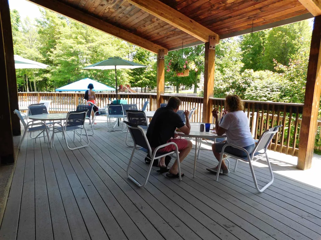 102 Upper Phase Road Warren VT 05674