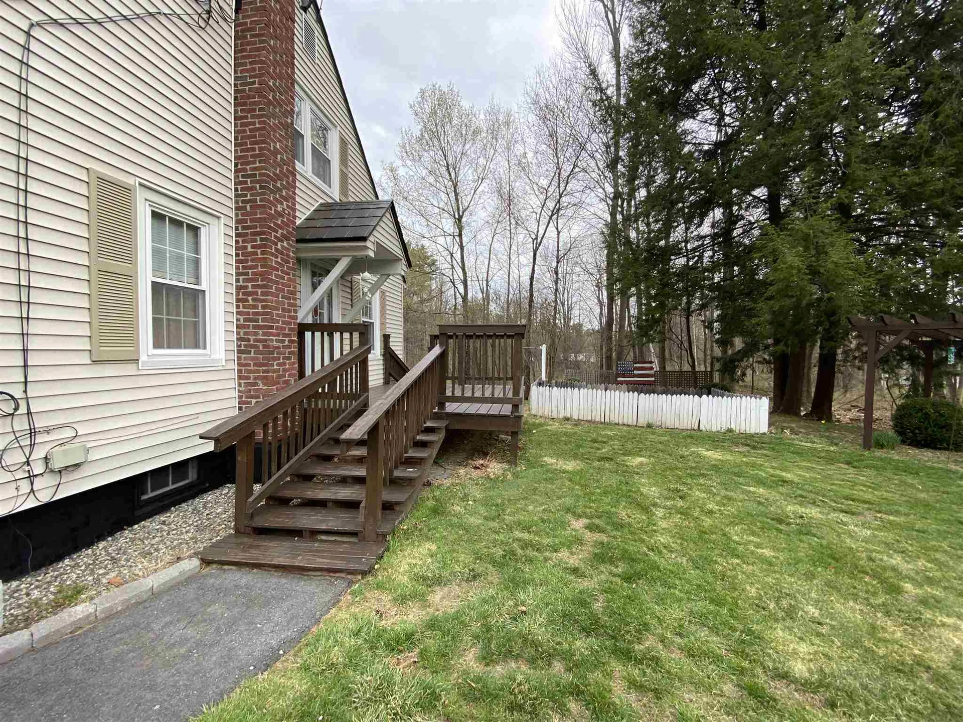 29 Spencer Avenue Claremont NH 03743