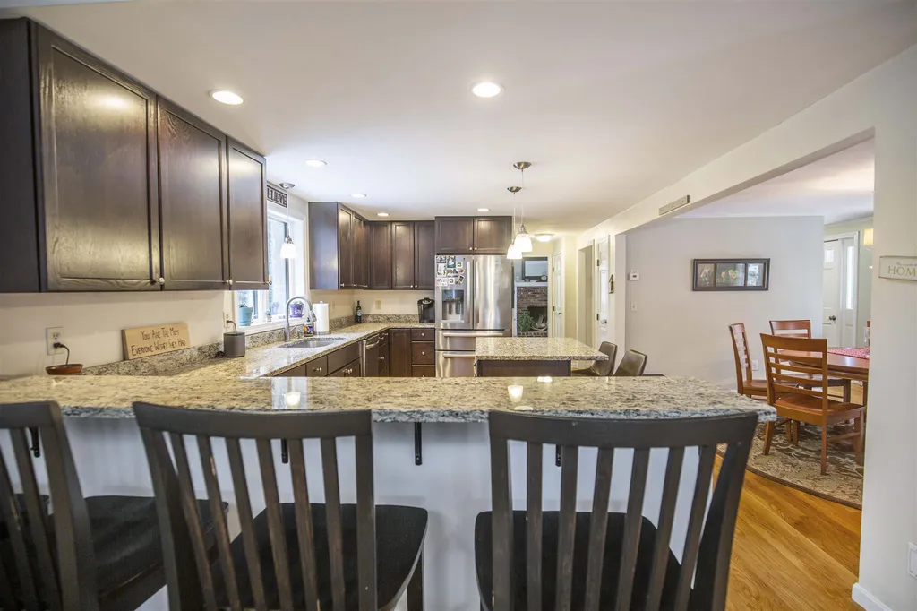 29 Whitman Drive Fremont NH 03044