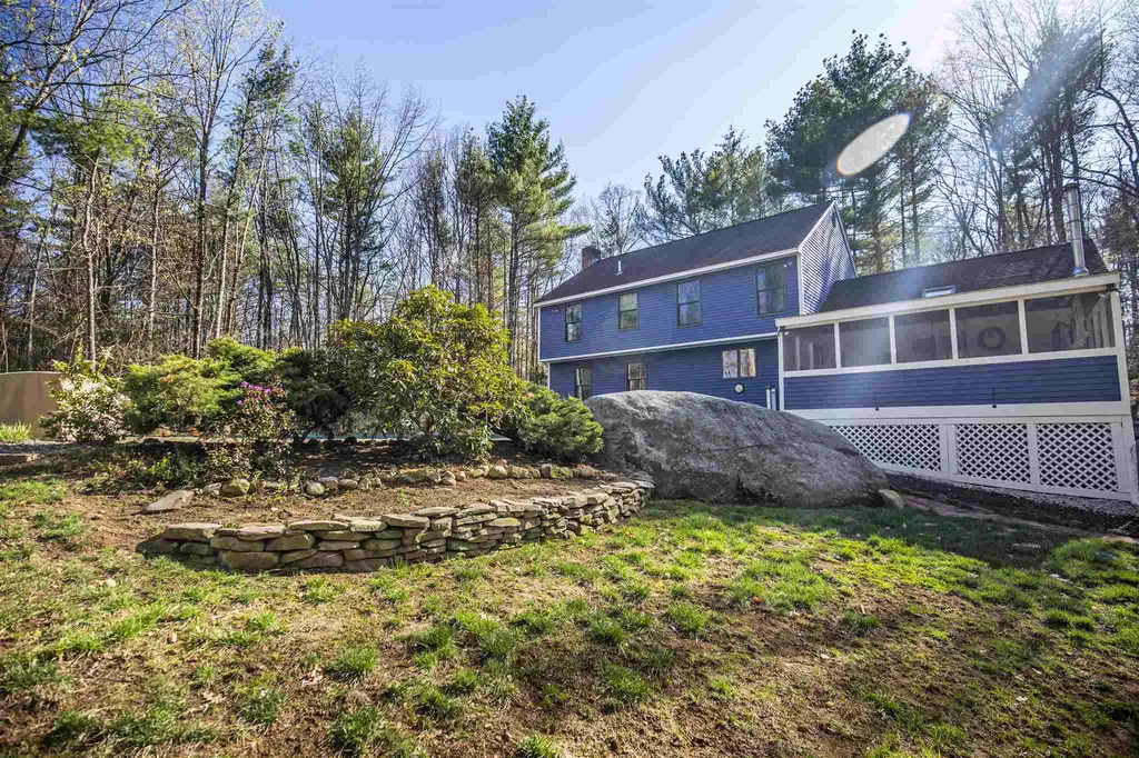 29 Whitman Drive Fremont NH 03044