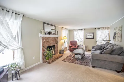 29 Whitman Drive Fremont NH 03044