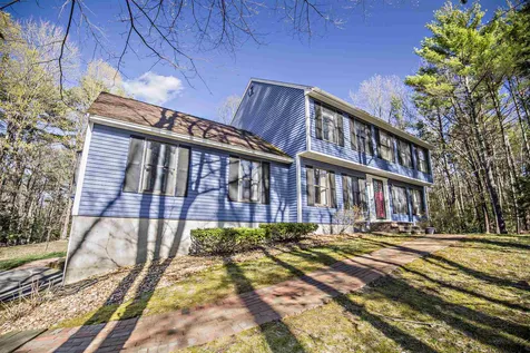 29 Whitman Drive Fremont NH 03044