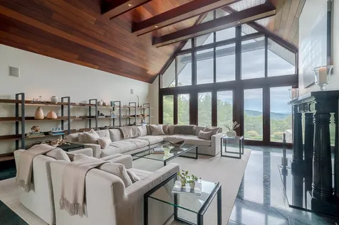 1095 Eastman Road Sharon VT 05065