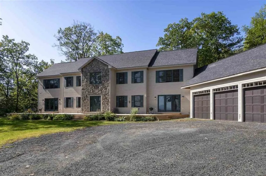 134 Goodrich Four Corners Road Norwich VT 05055