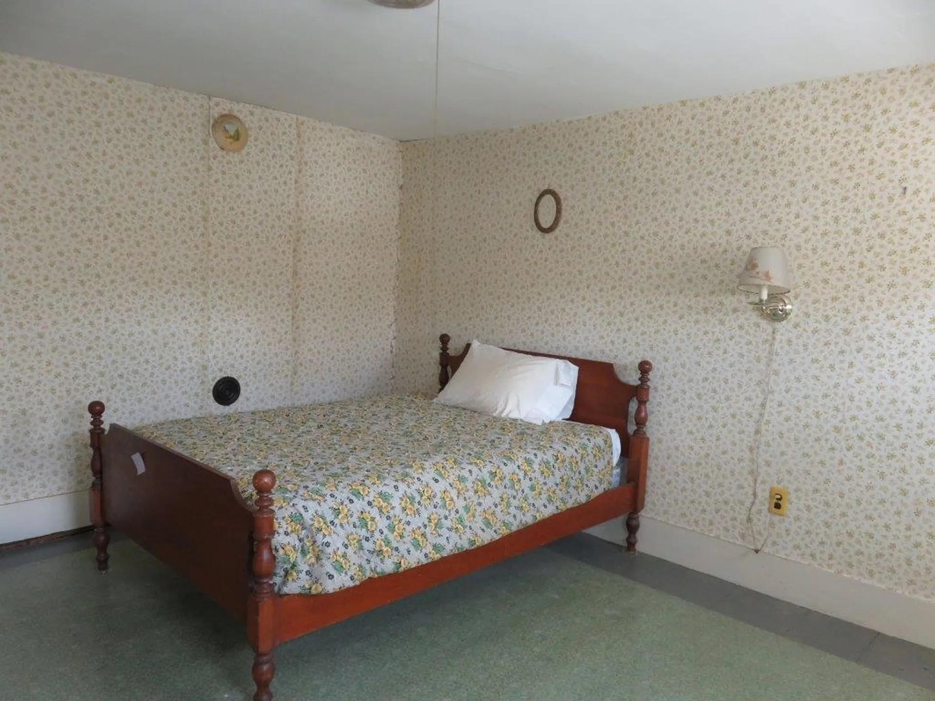 1137 Us Route 4 Canaan NH 03741