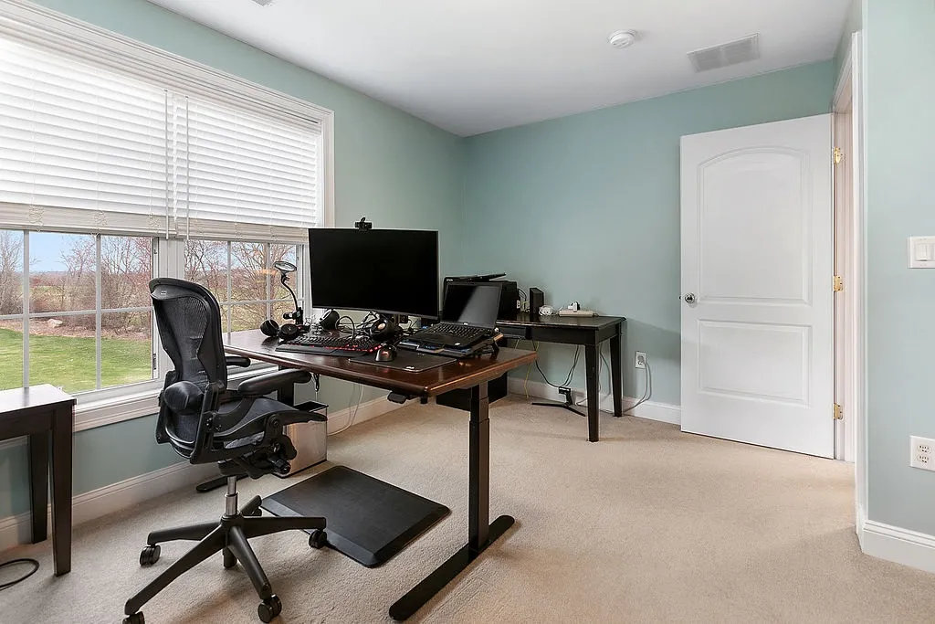 40 Susan Drive Pelham NH 03076