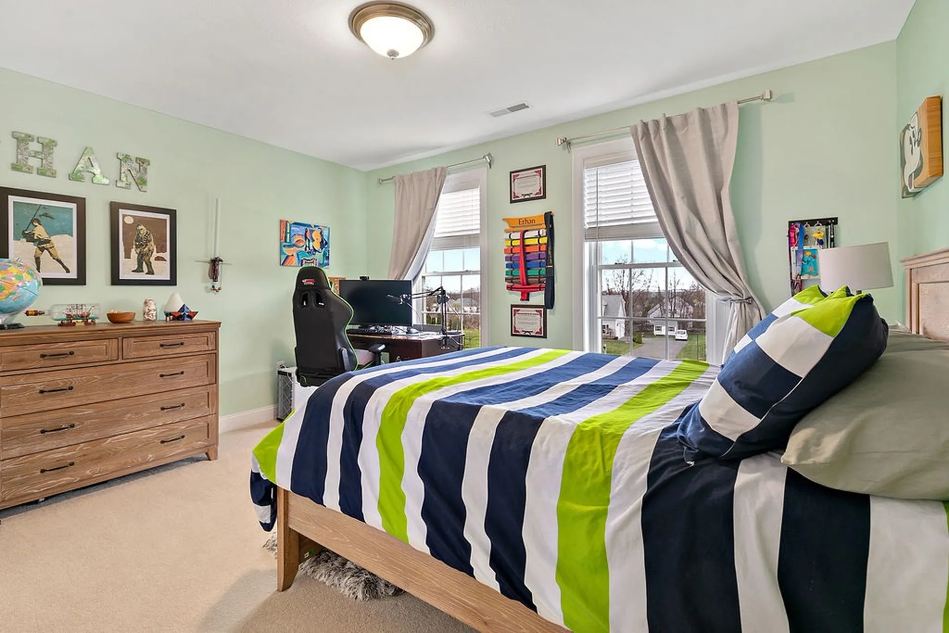 40 Susan Drive Pelham NH 03076