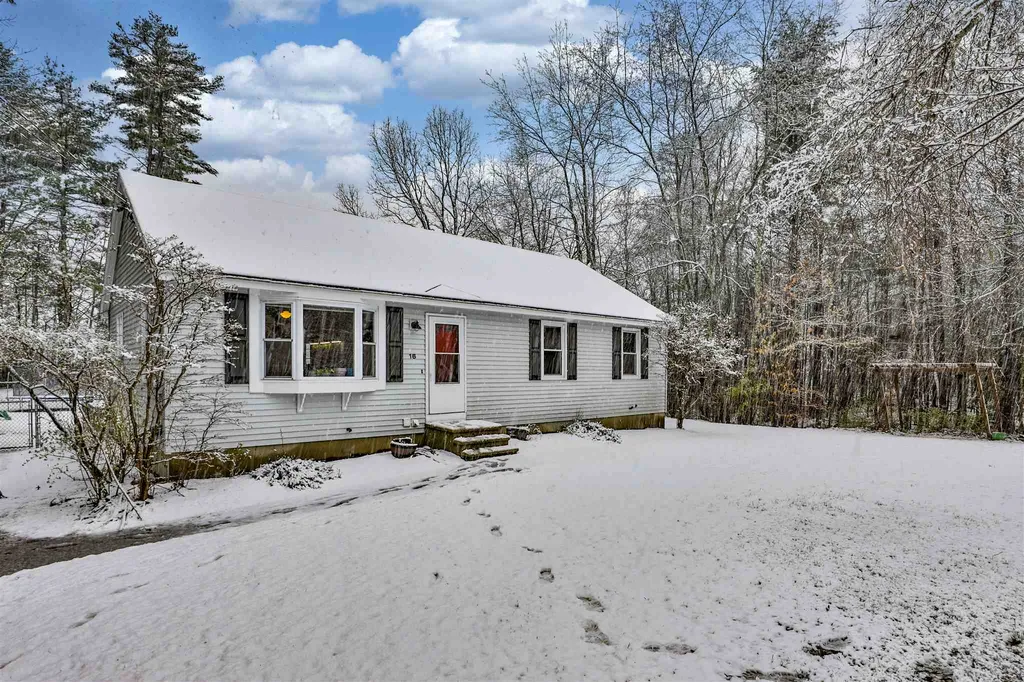 16 Scabbard Mill Brook Road Brookline NH 03033