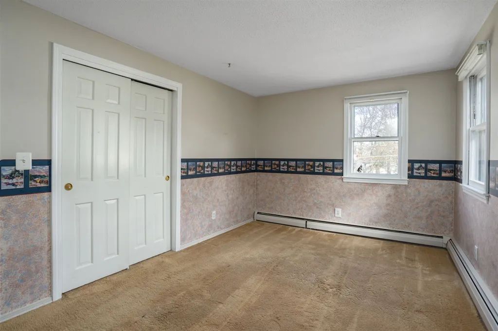 38 Nightingale Road Nashua NH 03062
